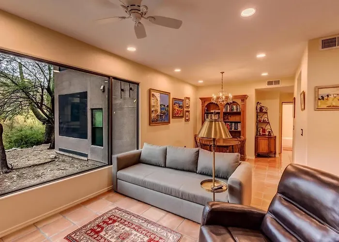 A Spectacular Retreat With Amazing Mountain Views! Apartment Tucson