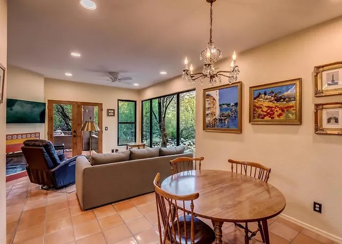 A Spectacular Retreat With Amazing Mountain Views! Apartment