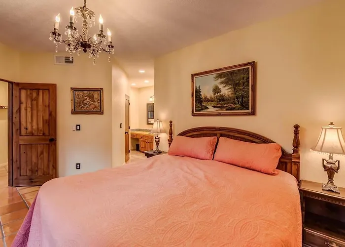 A Spectacular Retreat With Amazing Mountain Views! Apartment