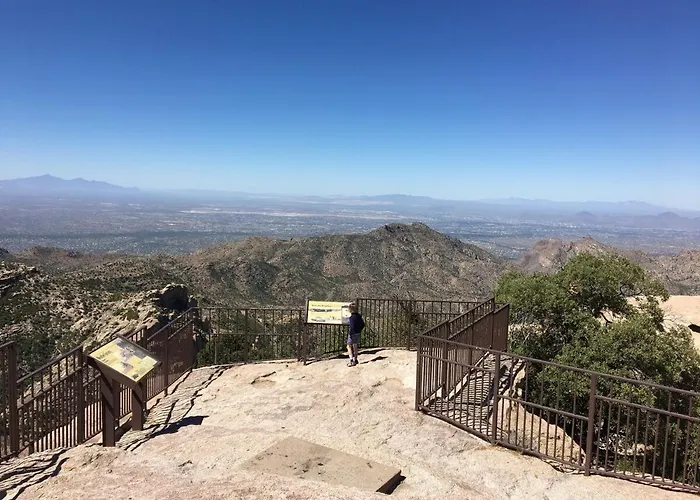 A Spectacular Retreat With Amazing Mountain Views!
